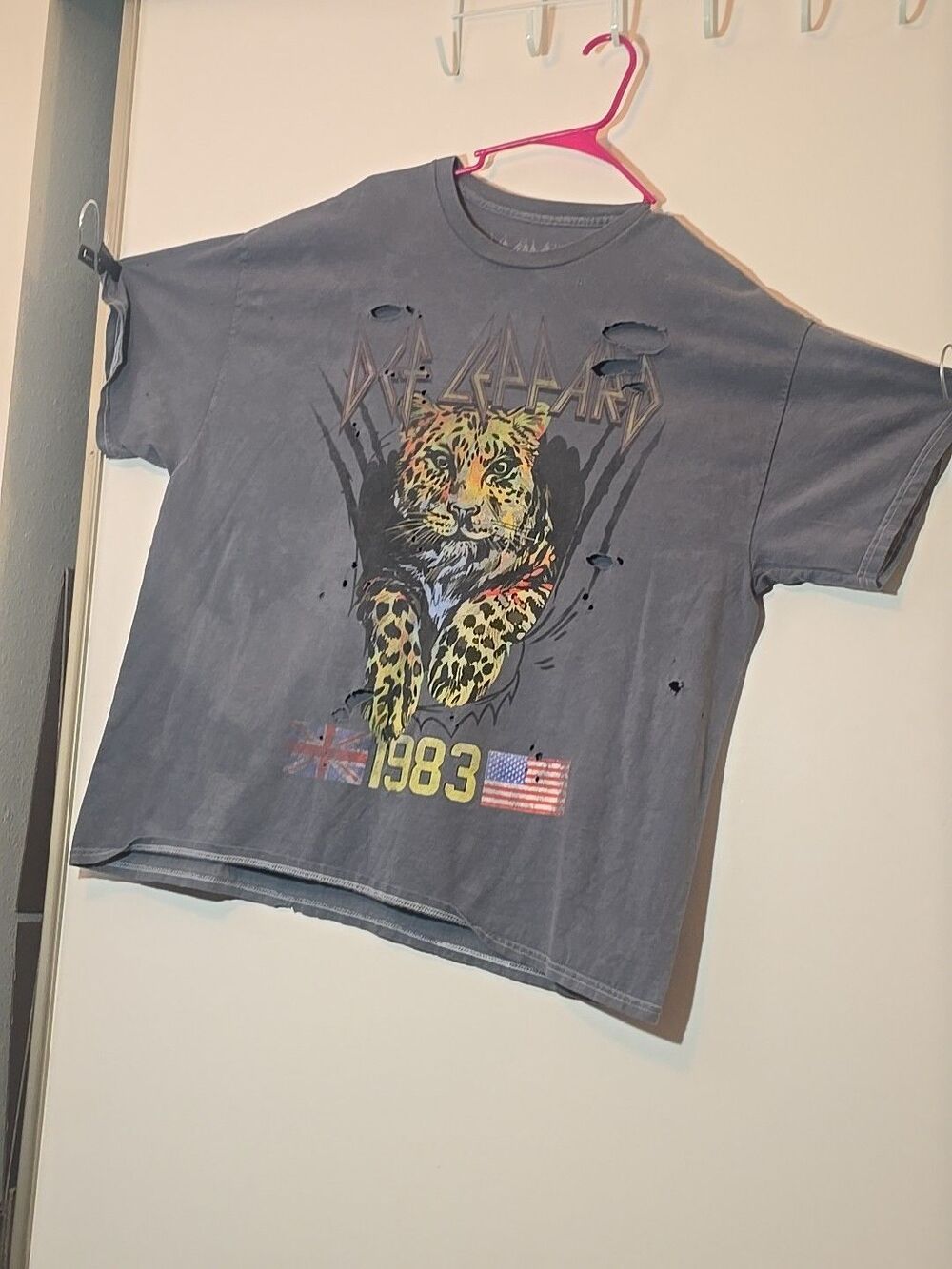 def leppard 1983 tour shirt Goodie Two Sleeves 2xl